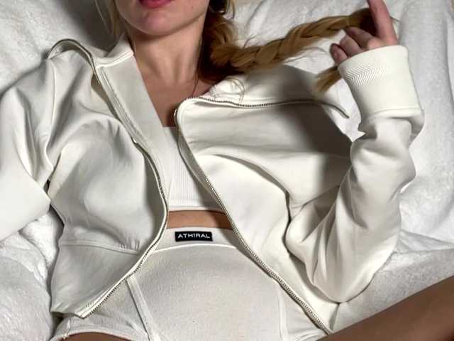 BarbieSize's BongaCams show and profile