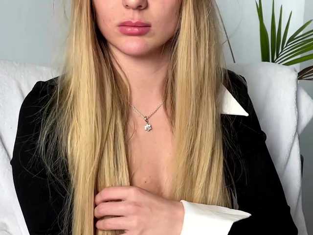 BarbieSize's BongaCams show and profile