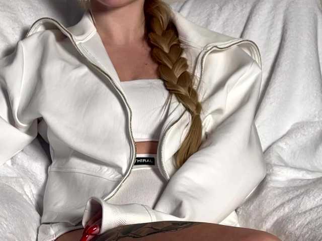 BarbieSize's BongaCams show and profile