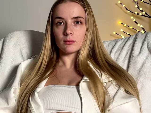 BarbieSize's BongaCams show and profile