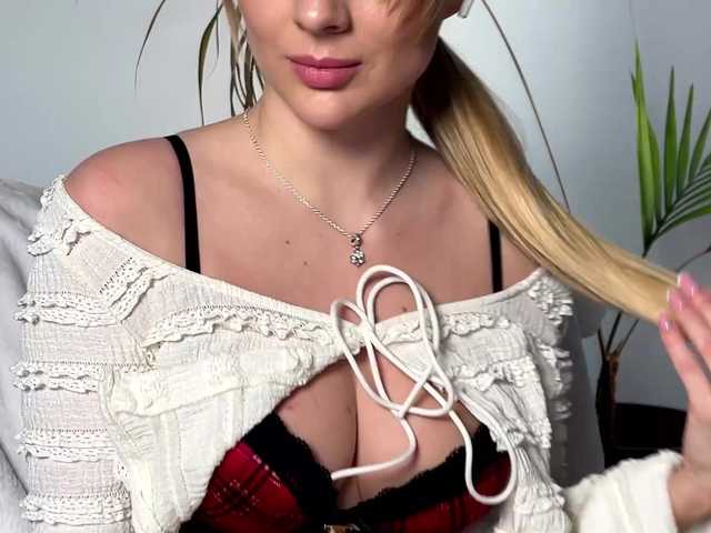 BarbieSize's BongaCams show and profile