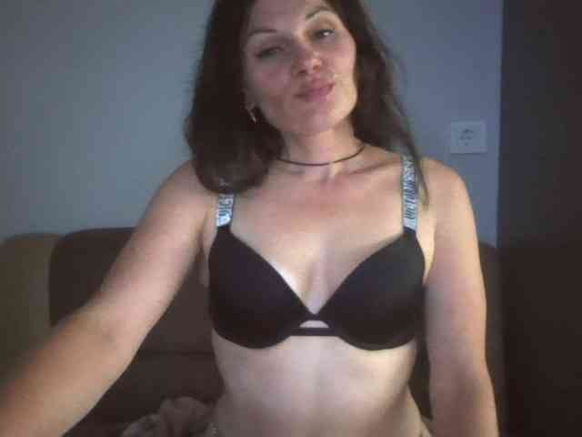Tanya8 webcam