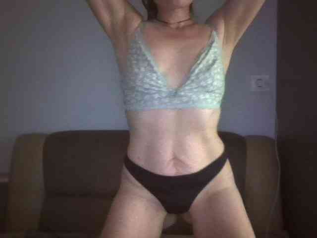 Tanya8 webcam