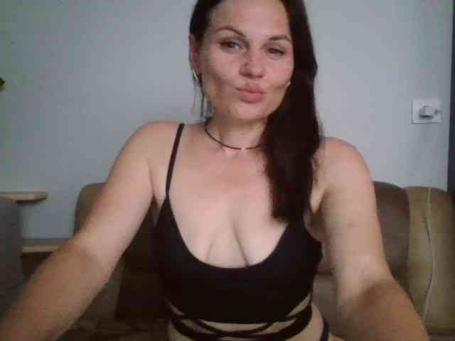 Tanya8 webcam