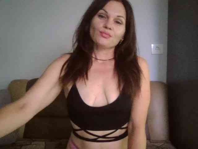 Tanya8 webcam