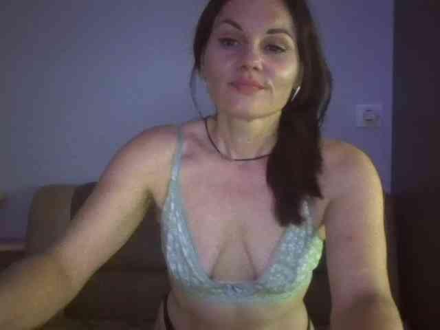 Tanya8 webcam