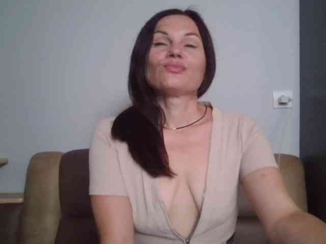 Tanya8 webcam