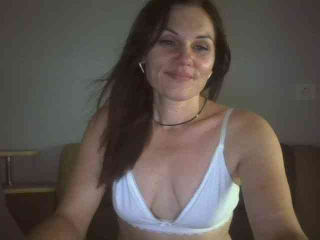Tanya8 webcam