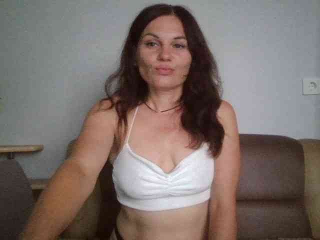 Tanya8 webcam