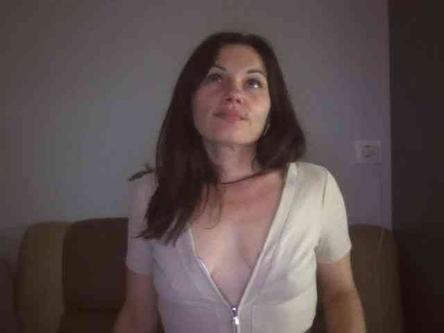 Tanya8 webcam