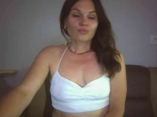 Tanya8 webcam