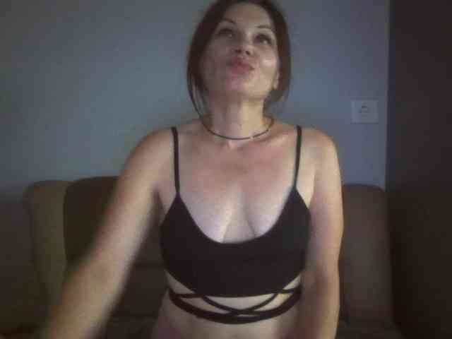 Tanya8 webcam