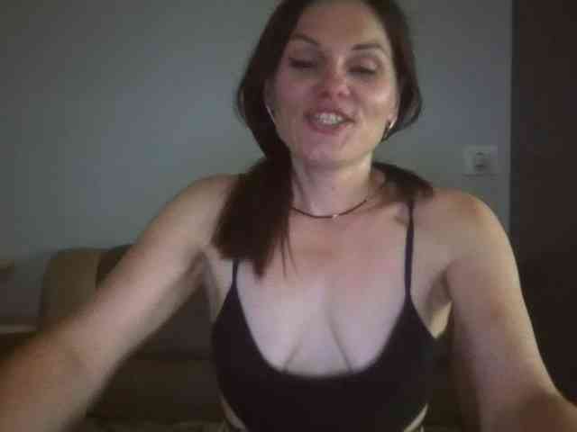 Tanya8 webcam