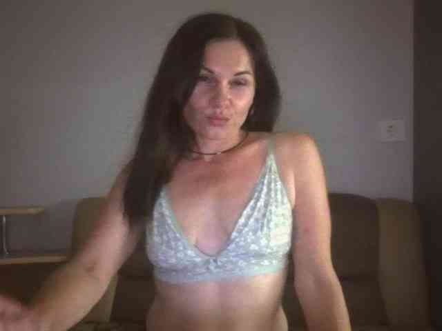 cam chatroom Tanya8