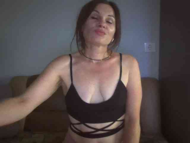 Tanya8 webcam