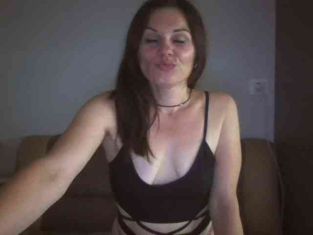 Tanya8 webcam