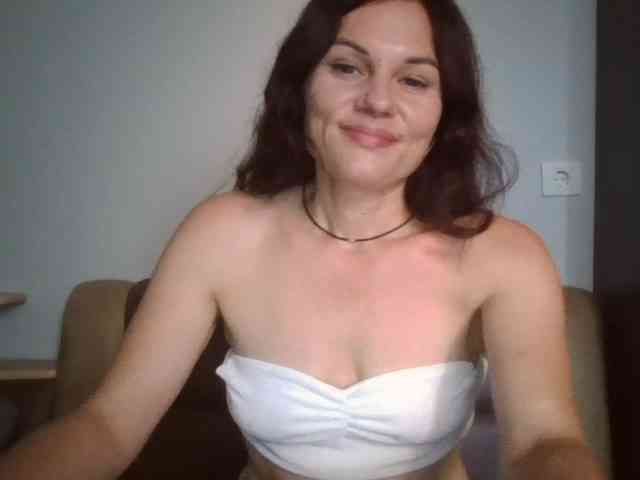 Tanya8 webcam