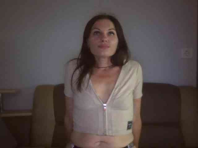 Tanya8 webcam
