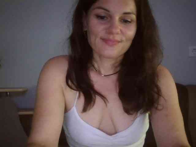 Tanya8 webcam