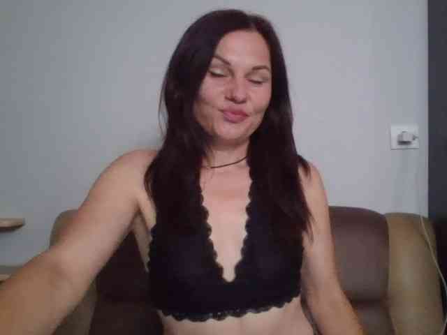Tanya8 webcam
