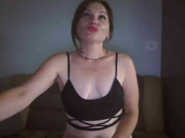 Tanya8 webcam