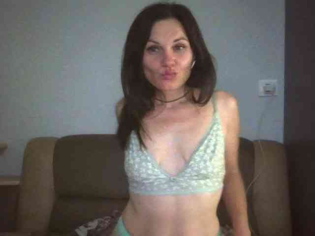 Tanya8 webcam