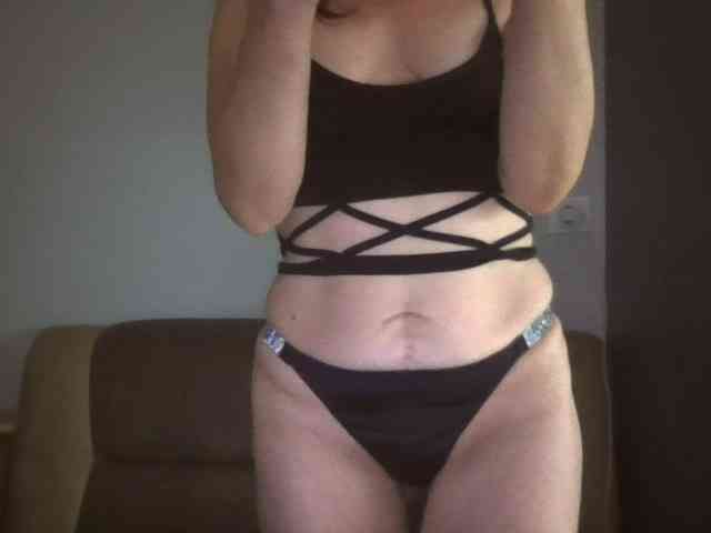 Tanya8 webcam