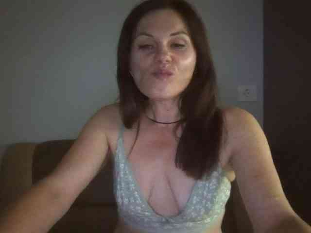 Tanya8 webcam