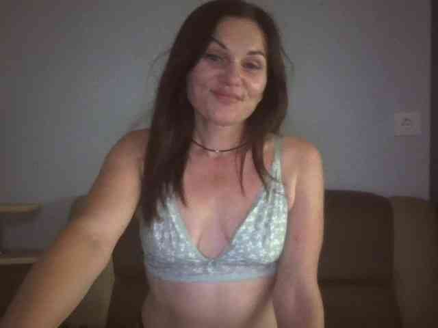 Tanya8 webcam