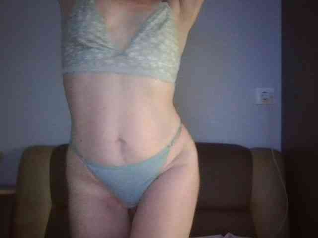 Tanya8 webcam