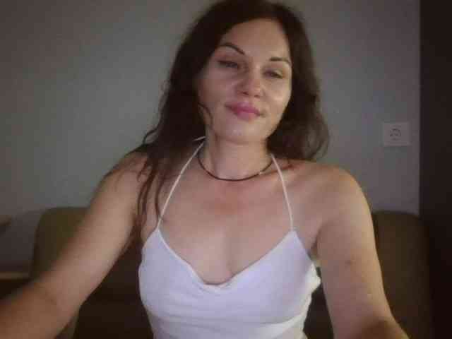 Tanya8 webcam