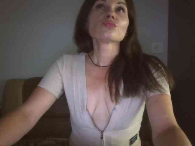 Tanya8 webcam