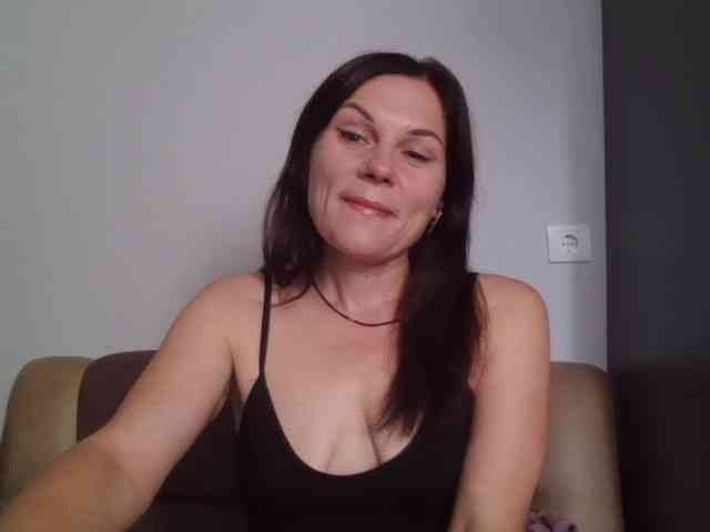 Tanya8 webcam