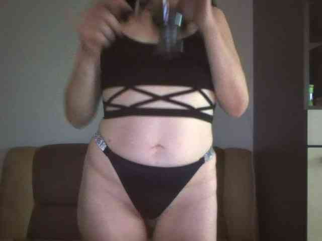 Tanya8 webcam