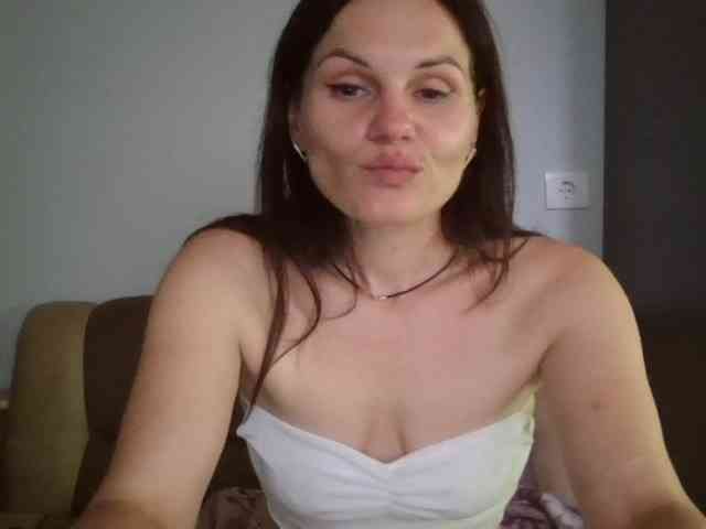 Tanya8 webcam