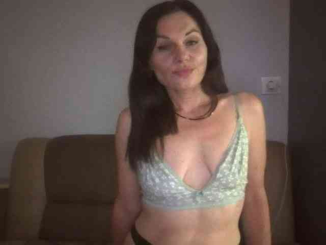 Tanya8 webcam