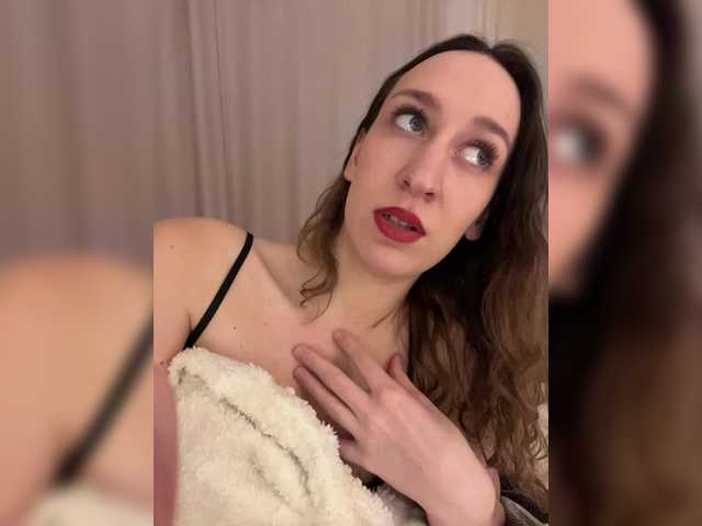 Chikipikin's BongaCams show and profile