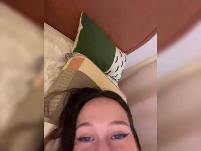 Chikipikin's BongaCams show and profile