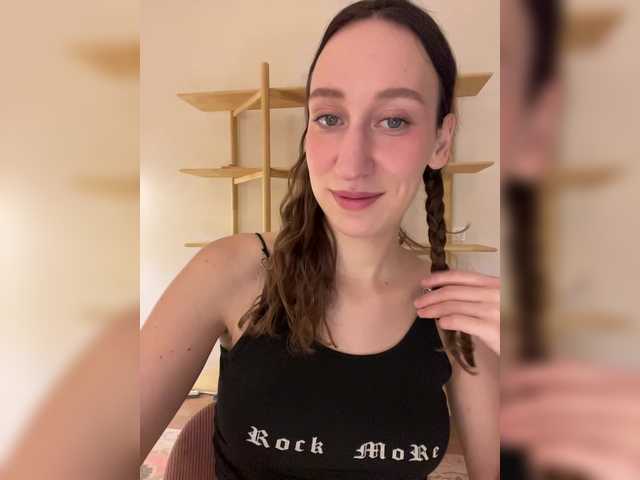 Chikipikin's BongaCams show and profile