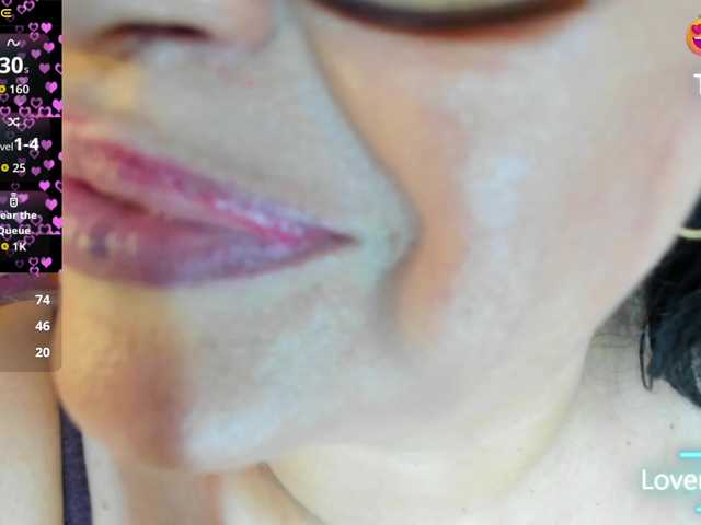 Gianahomi's BongaCams show and profile