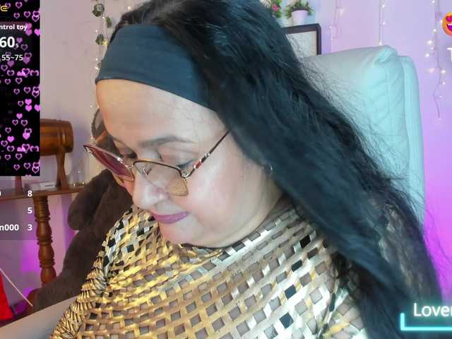 Gianahomi's BongaCams show and profile