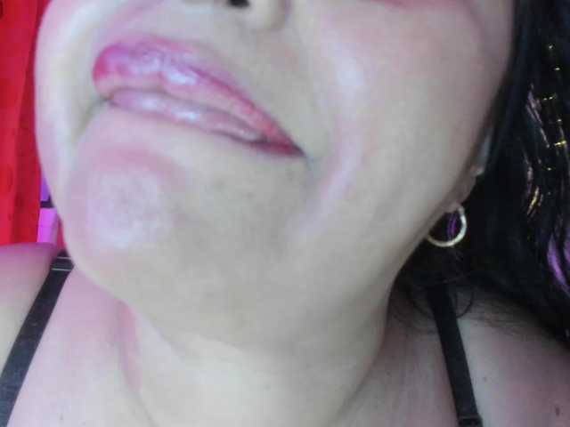 Gianahomi's BongaCams show and profile