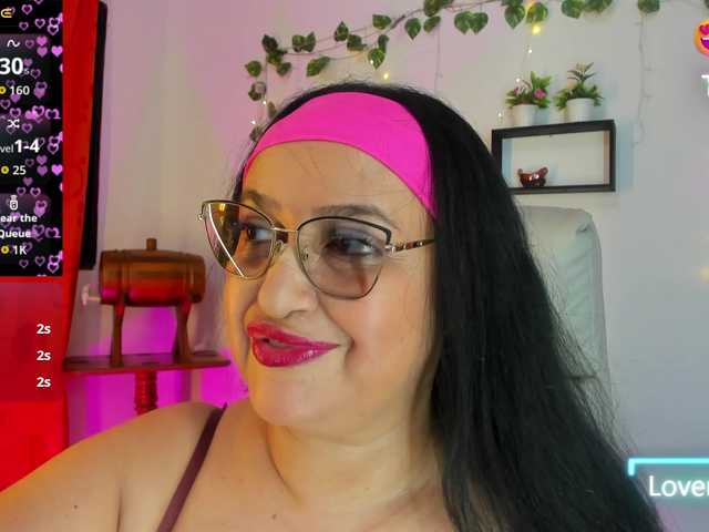 Gianahomi's BongaCams show and profile