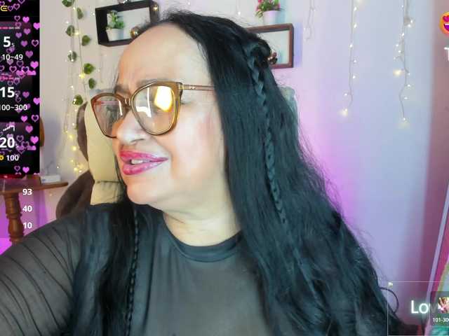 Gianahomi's BongaCams show and profile