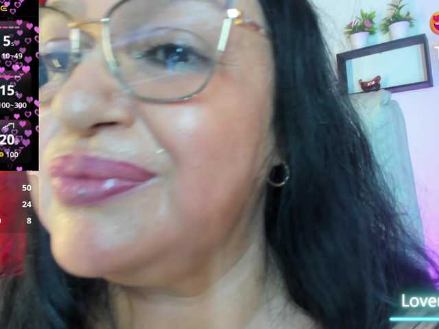 Gianahomi's BongaCams show and profile