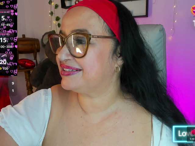 Gianahomi's BongaCams show and profile