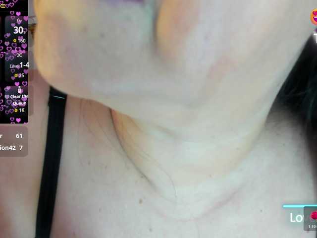 Gianahomi's BongaCams show and profile