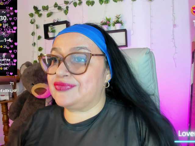 Gianahomi's BongaCams show and profile