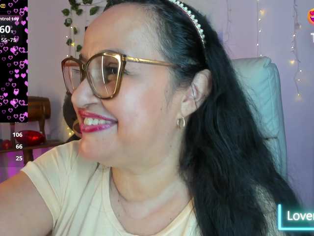 Gianahomi's BongaCams show and profile