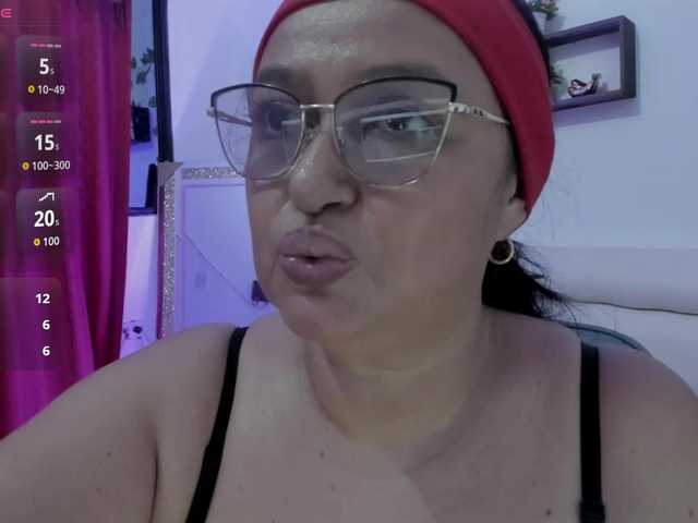 Gianahomi webcam bongacams model stream image
